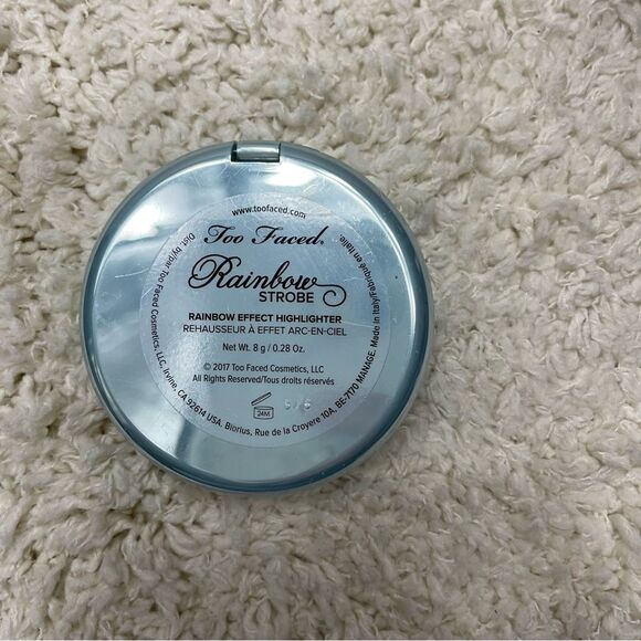 Too Faced Rainbow Strobe Unicorn Highlighter - Picture 6 of 7